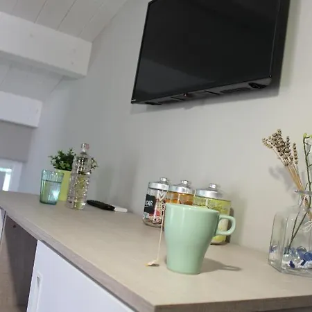 Otium Casa Vacanze-servizio Incluso A 250 Mt-struttura Pet Friendly Hotel apartamentowy 4*