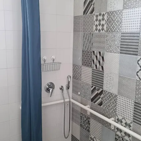 Hotel apartamentowy Otium Casa Vacanze-servizio Incluso A 250 Mt-struttura Pet Friendly Giulianova