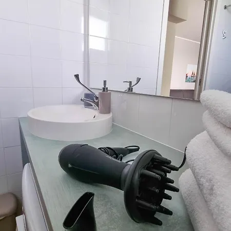 Otium Casa Vacanze-servizio Incluso A 250 Mt-struttura Pet Friendly 4* Giulianova