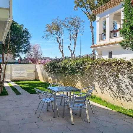 Otium Casa Vacanze-servizio Incluso A 250 Mt-struttura Pet Friendly Aparthotel Giulianova