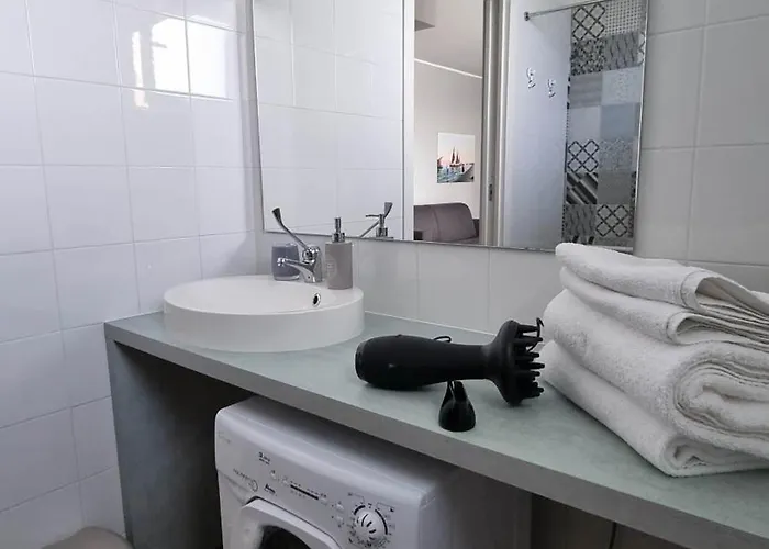 Otium Casa Vacanze-servizio Incluso A 250 Mt-struttura Pet Friendly Giulianova