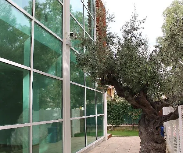 Otium Casa Vacanze-servizio Incluso A 250 Mt-struttura Pet Friendly Apartahotel